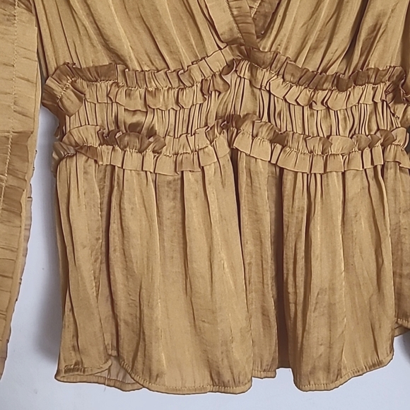 O.P.T. YELLOW / GOLD LONG SLEEVE BLOUSE - Picture 6 of 10